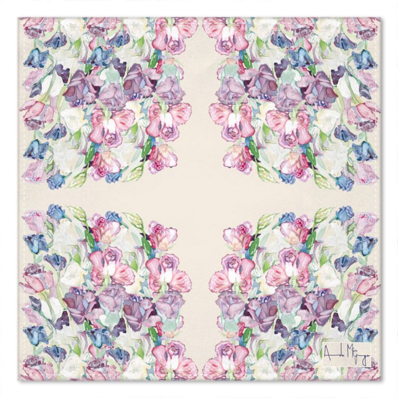 Grace small pocket square *